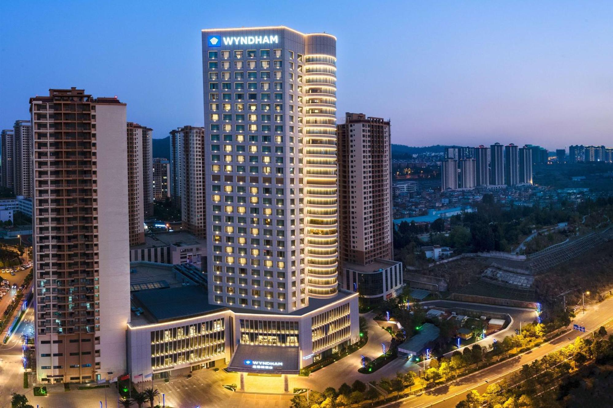 Kunming Huiyue Wyndham Hotel Экстерьер фото