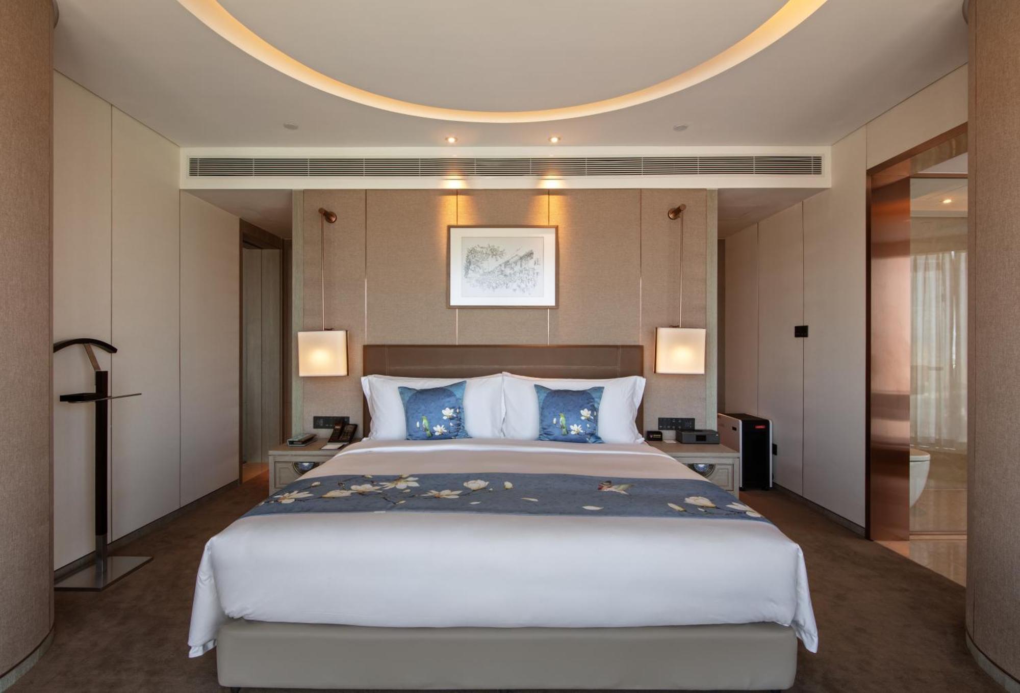 Kunming Huiyue Wyndham Hotel Экстерьер фото