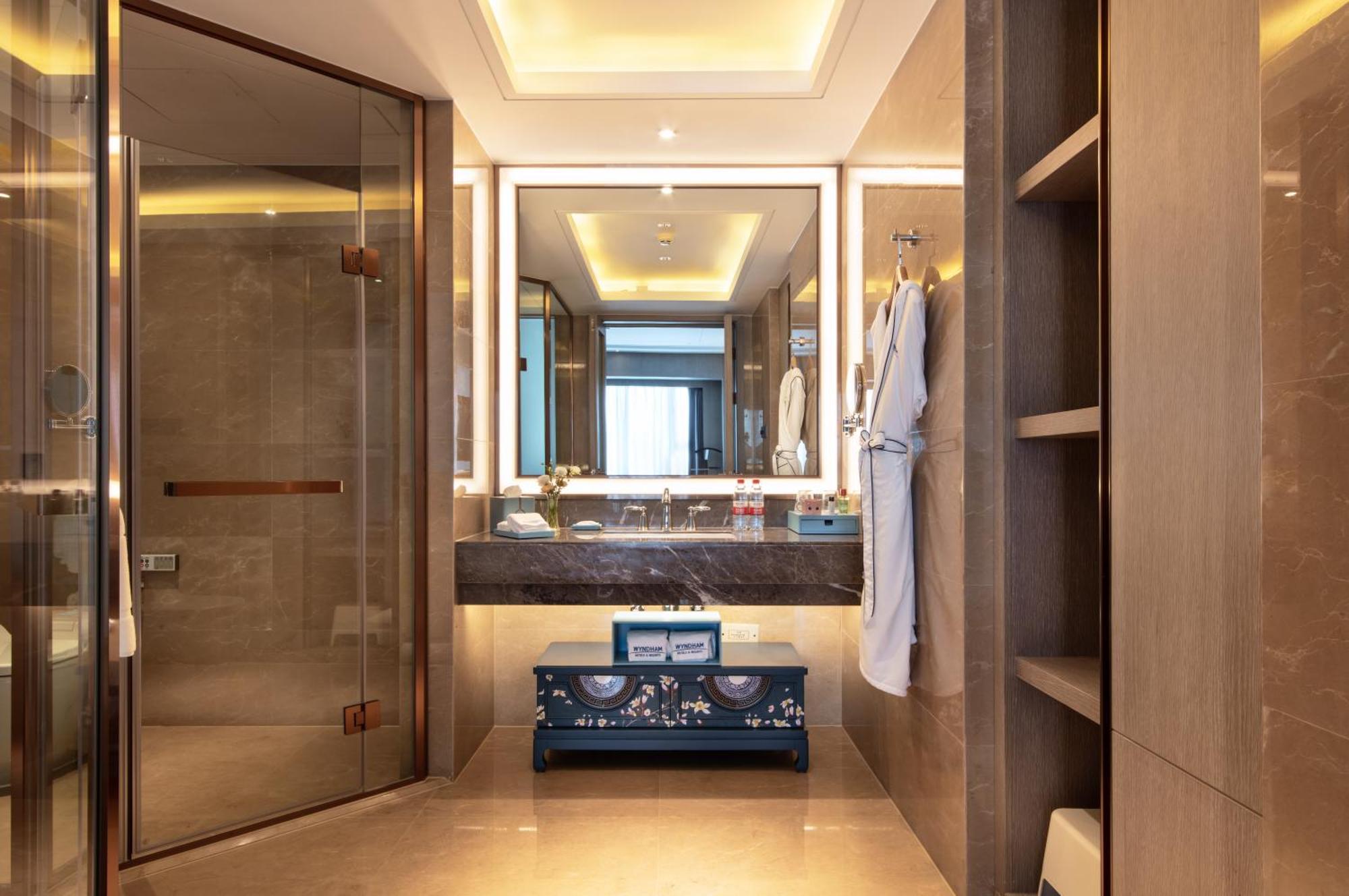 Kunming Huiyue Wyndham Hotel Экстерьер фото